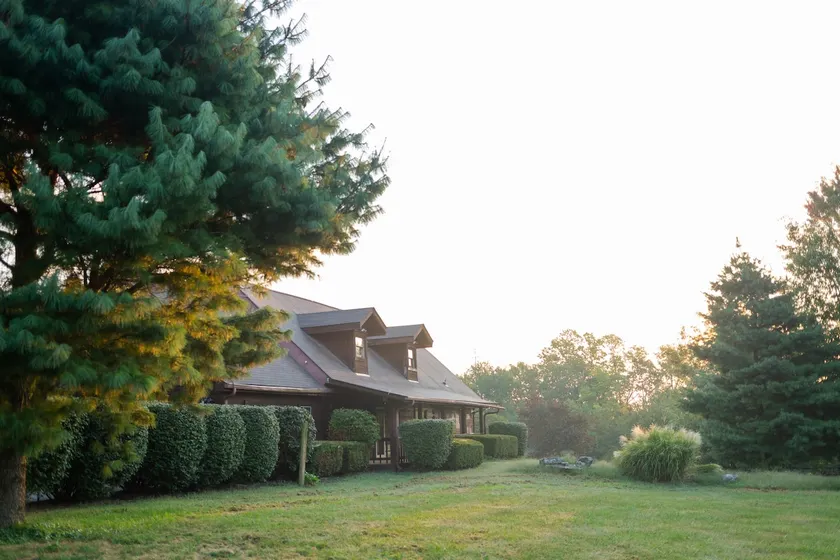 Lakefront Horse Farm | Sleeps 12 | Bourbon Trail - Image 1