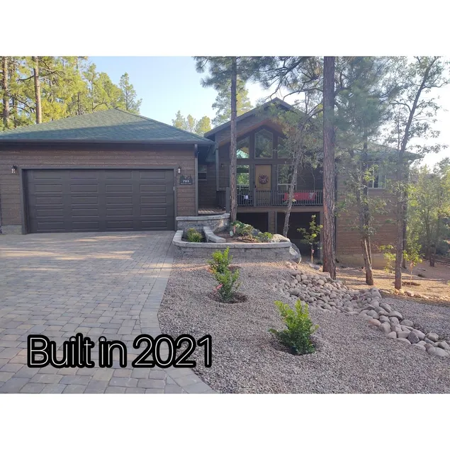 Sequoia Mtn Home-TOP 1%- Pups-1/2 acre-Views - Image 1