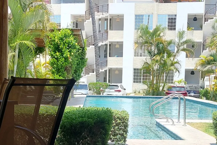 Luxury apartment in Palmas del Sol - Image 1