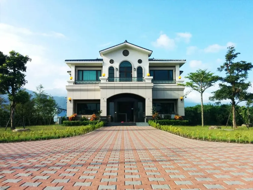 Niaoyuhuaxiang Private B&B (Singing, BBQ, Electric Mahjong Table, Pool Table, Nintendo Switch, Water Pool) - Image 1