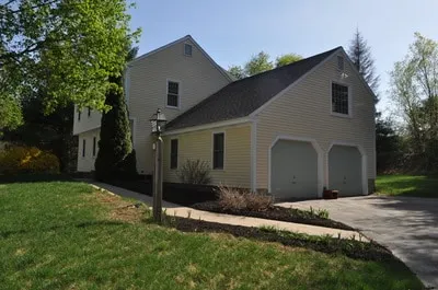 Wachusett Mountain Getaway, Lake Adjacent Home! Near 1761 Old Mill and Trails! - Image 1