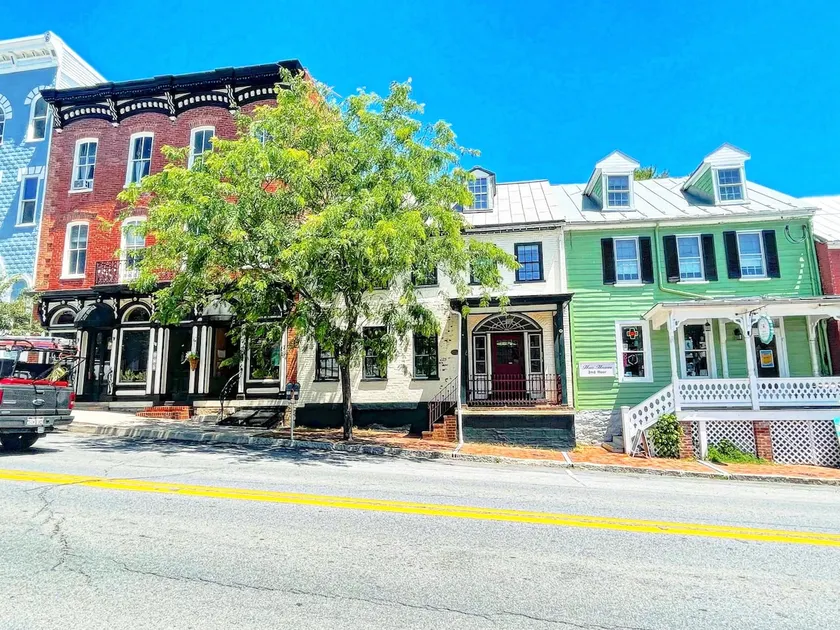 The 1763 House - Stay in Downtown Shepherdstown - Image 1