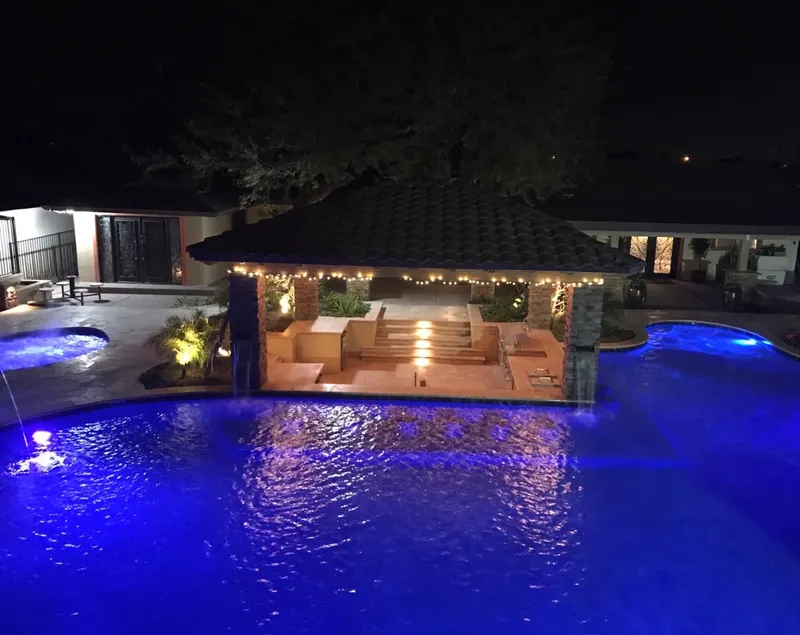 Urban-Oasis with Resort Style Pool - Image 1
