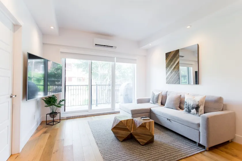 Spacious 2 Bedroom Condo in Little Italy - Image 1