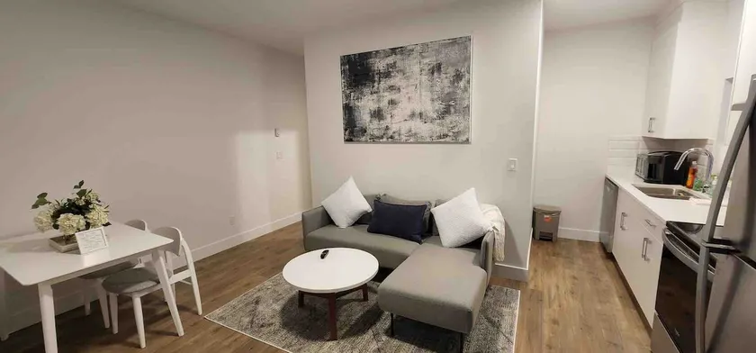 East Beach Retreat - Image 1