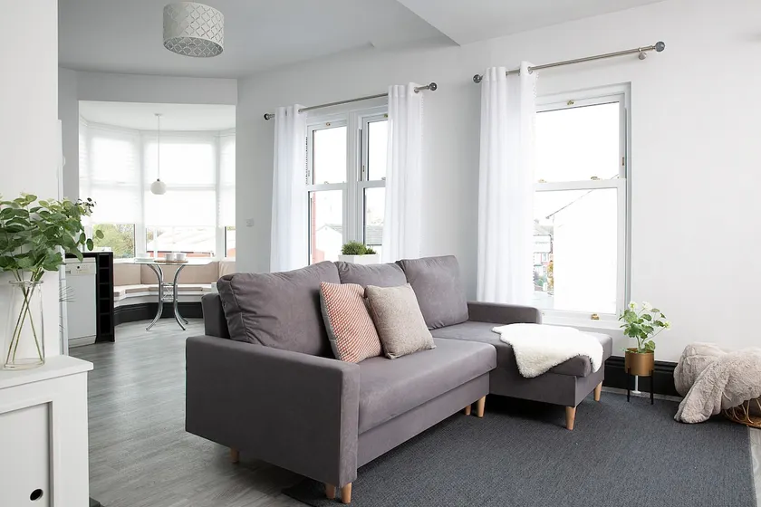 Beautiful first floor apartment - Image 1