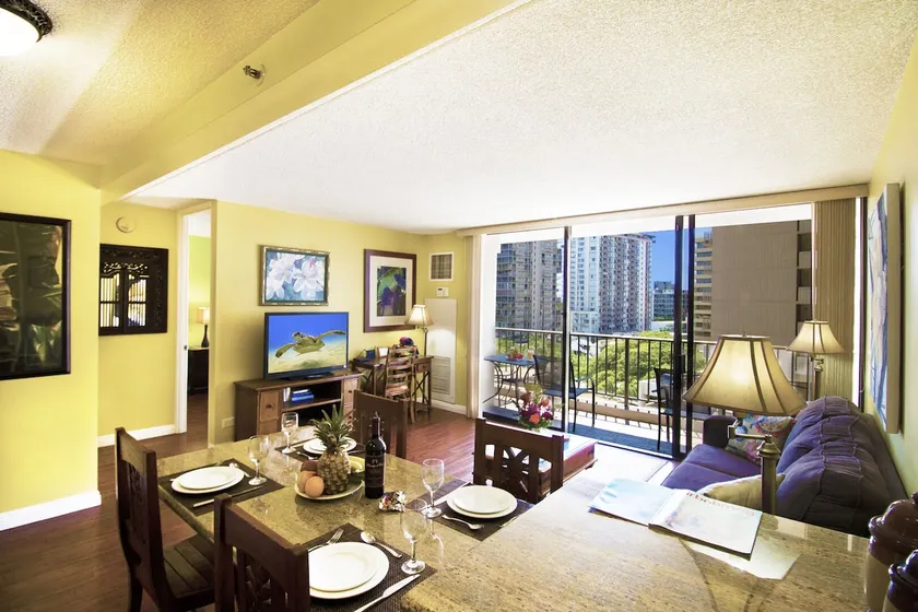 8ème étage Waikiki Sunset | Près de la plage | Parking et WiFi - Image 1