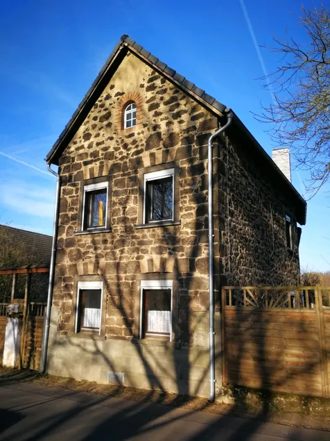 Cozy lava stone house ”Alte Schule” - Image 1