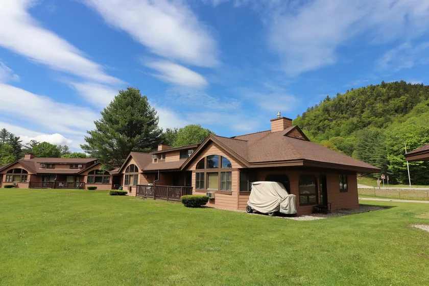 3BR townhouse on Golf Resort near Lincoln/Loon - Image 1