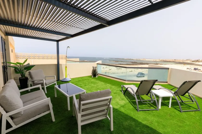 Apartamento Villa Bruno con vistas al mar, primera línea de playa - Image 1