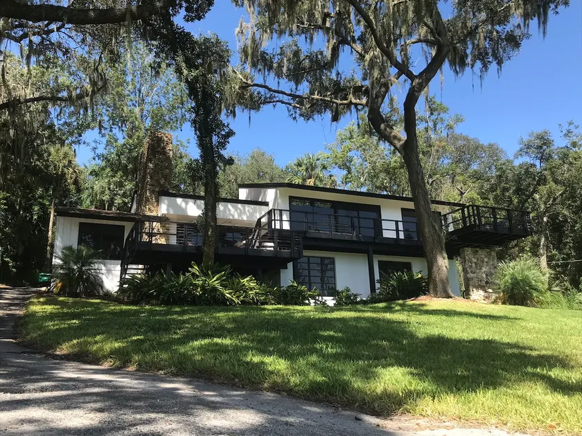 ”Arroyo a Lago” Lakeside Villa - Image 1
