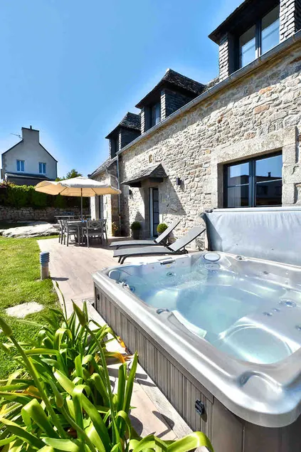 Ty Dag – La Désirade – close to beach and jacuzzi - Image 1