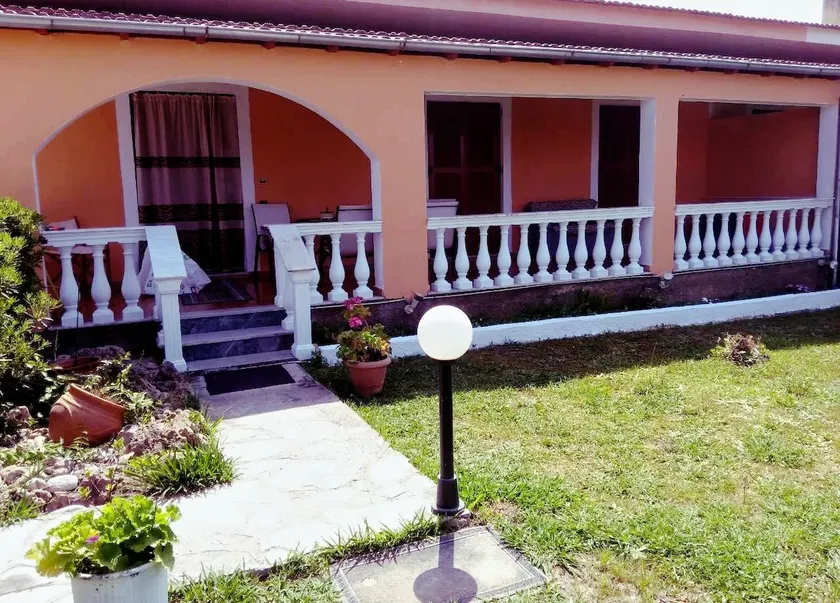 Villa by the sea...80m2 @Saint_George_Argyrades - Image 1