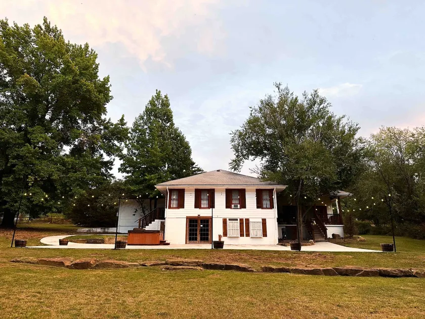 Pecan Grove - Image 1