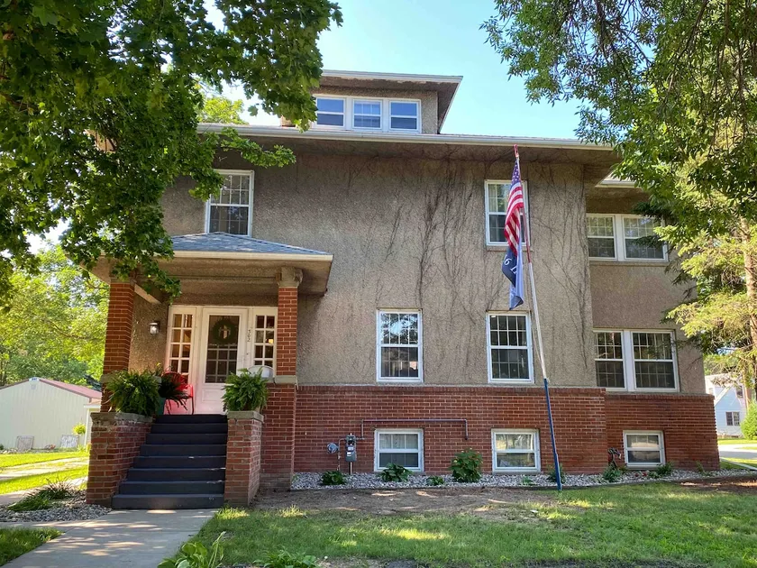 The 1916 House - Image 1