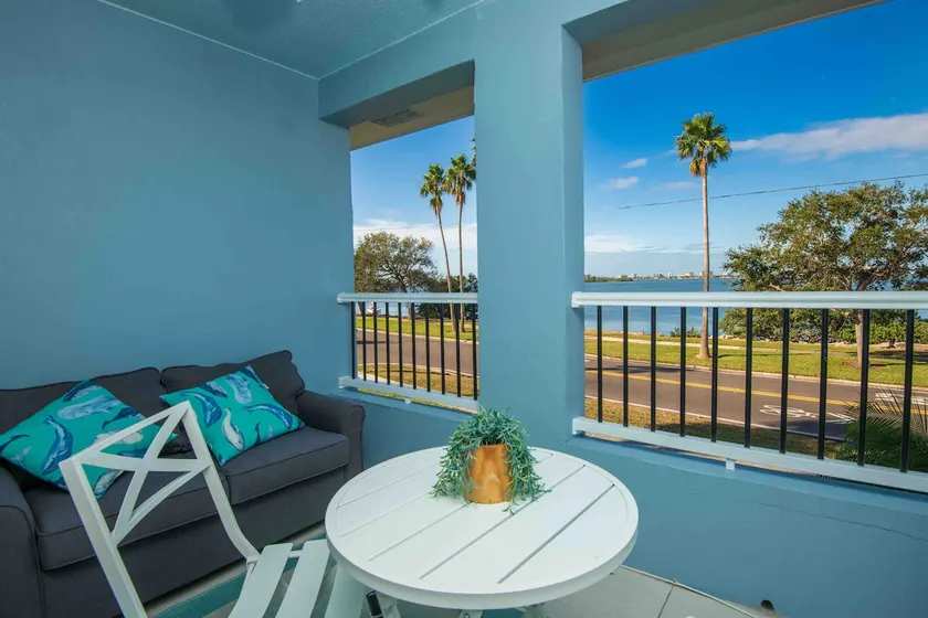 Waterfront Condo in Dunedin/Clearwater - Image 1