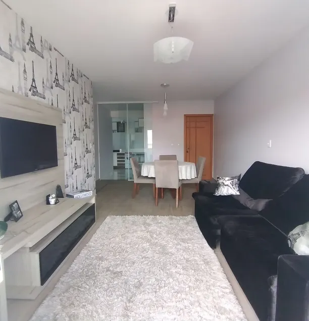 Apartment near colleges - Image 1
