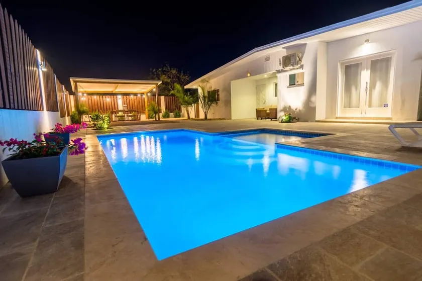 Villa with Modern Decor 3BR 2BA w/ Large Pool - Image 1