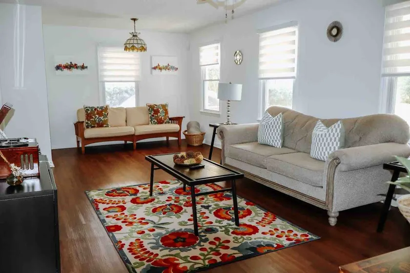 Spacious Matthews Home | Easy Drive to Charlotte - Image 1