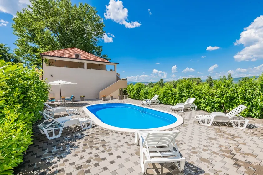 Luxurious Villa Sennia with a private pool - Image 1