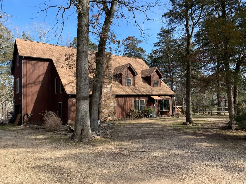 The River’s Edge-whole house - Image 1