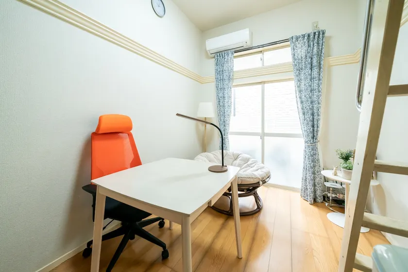 Private Bath & Kitchen Wi-Fi/Bike Rental A107 - Image 1