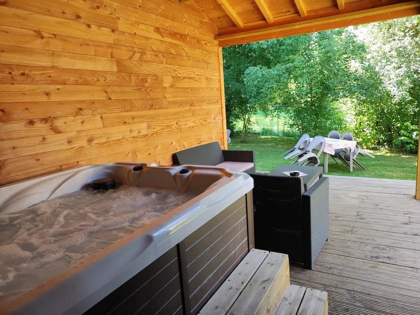 cottage with private HOT TUB near Beauval Zoo and Châteaux - Image 1