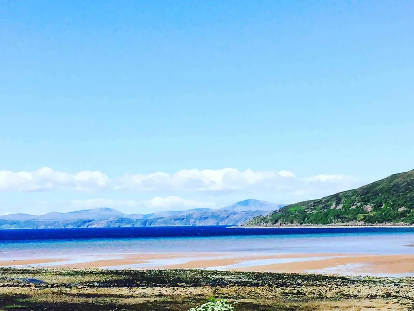 Charming cottage on applecross bay - Image 1
