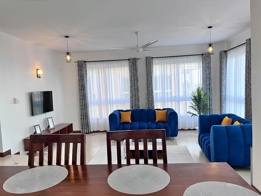 Micasa 4 bedroom sea view apartment with pool and Wi-Fi - Image 1