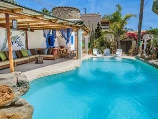 Beautiful Villa in Ibiza - Image 1