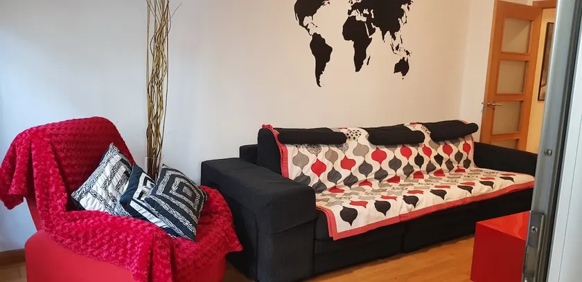 Fantastic apartment in Vigo, 150 M2. Up to 7 guests. - Image 1