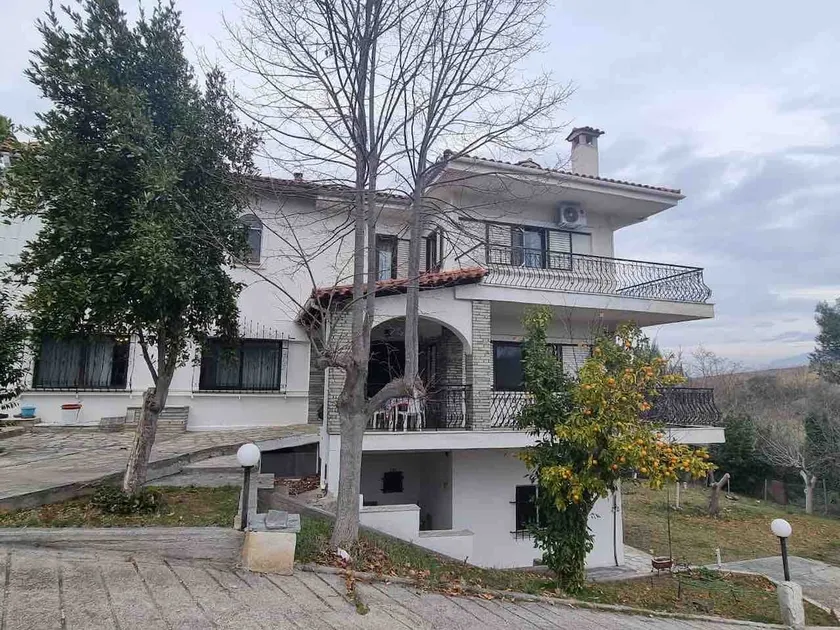 Villa in Trilofos-close to the beach - Image 1