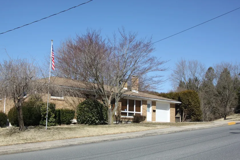 4 Bedroom in Poconos near Jim Thorpe & Beltzville - Image 1