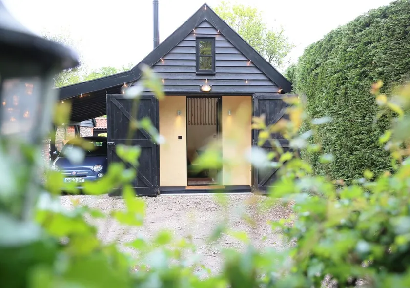 High-spec luxury lodge house, ideal for couples. - Image 1