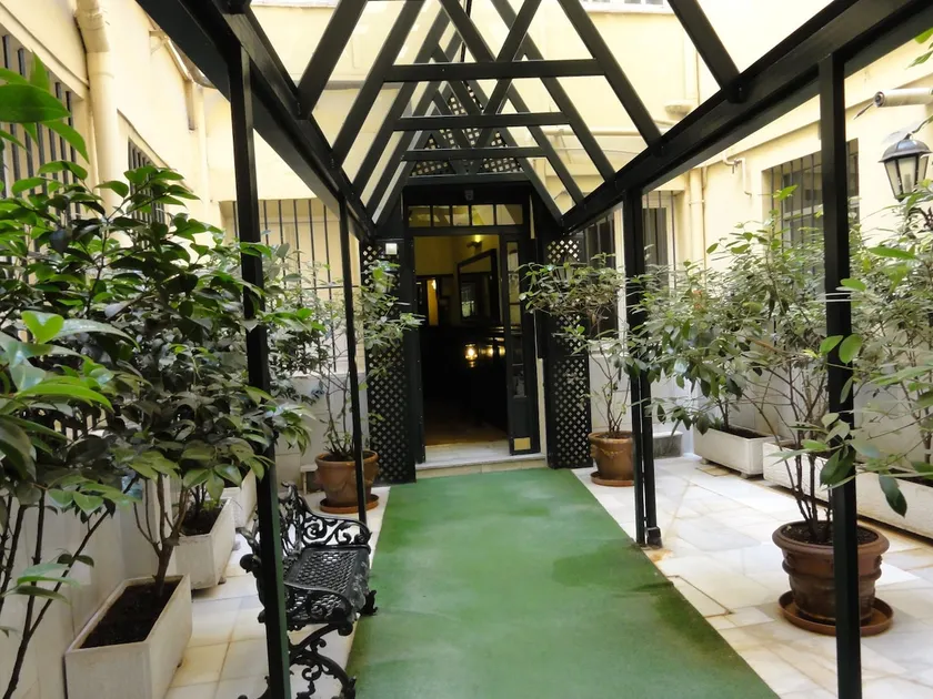 Great Location ROYAL PALACE! - Image 1