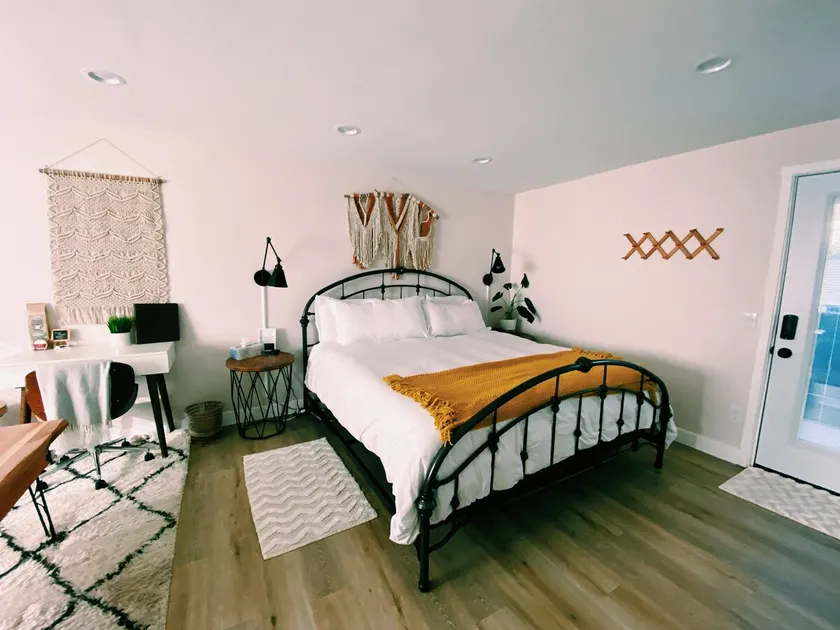 Santa Barbara Oasis (Guest Suite w private entry) - Image 1