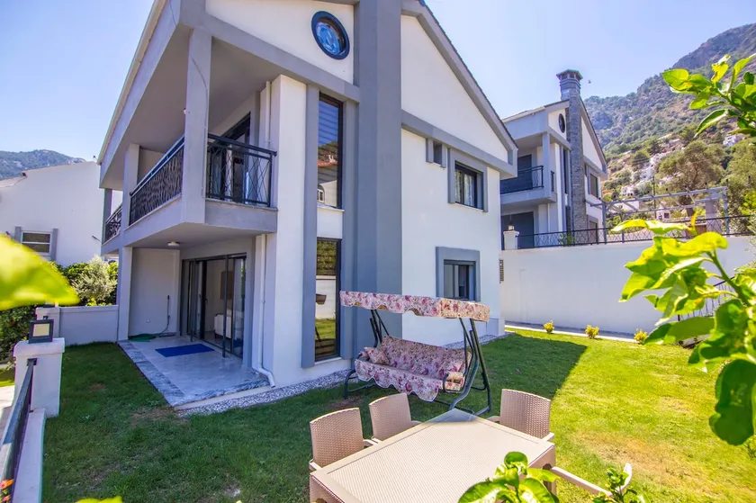Sea Front Villa with Panoramic View D - Image 1