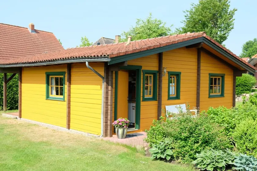 Idyllic log cabin in Lutterbek - Image 1
