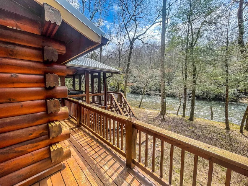 RIVER FRONT - River Run Cabin  - 15 Min from Blue Ridge - 3Bd 2Bth - Image 1