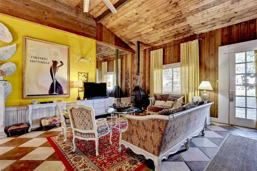 Lake Texoma• Walk to Beach• King Bed• Family Ready - Image 1