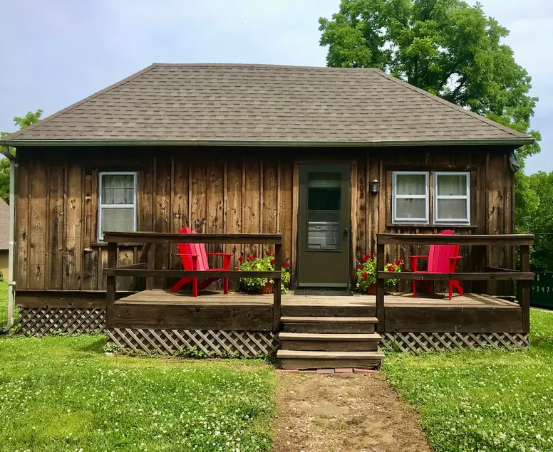 The Lindsey House in Historic Arrow Rock - Image 1