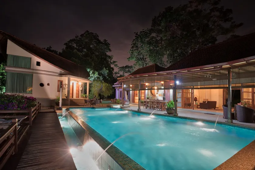 DAWN HAVEN, Janda Baik - Image 1