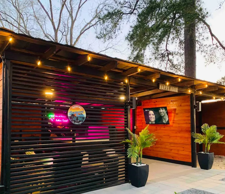 Paradise Escape: Jacuzzi, Fire Pit, Game Room - Image 1
