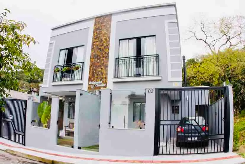 New 3-bedroom townhouse 120 meters from the beach. - Image 1