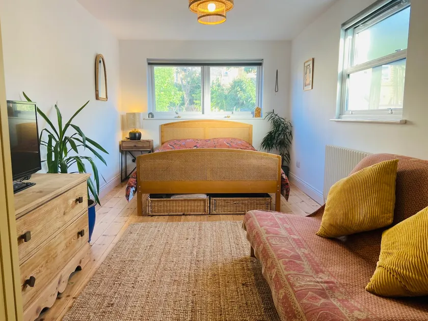 Loft studio retreat , Holistic Therapies available - Image 1