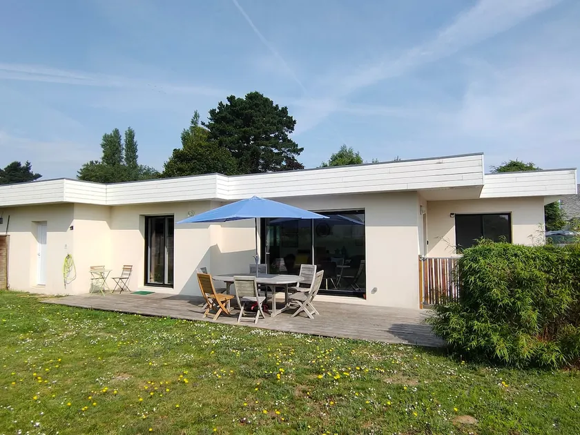 Holiday home in Locquirec - Image 1