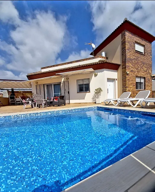 Villa Las Tres J - Image 1