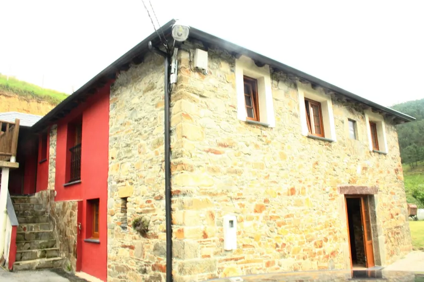 CASA ROXO II VACATION HOME IN RURAL SETTING - Image 1