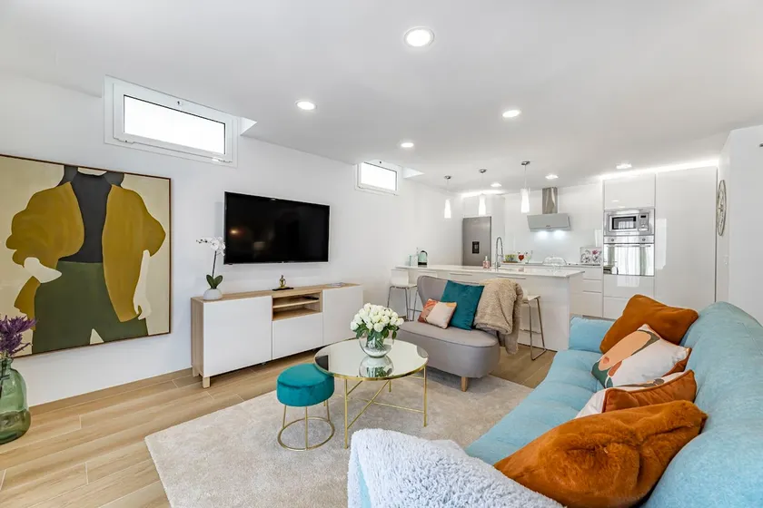 La Malvasía. Beautiful modern design studio. - Image 1