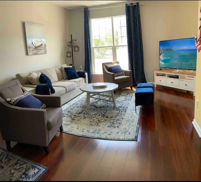 Luxury 4 BR townhome with pool - close to beach - Image 1